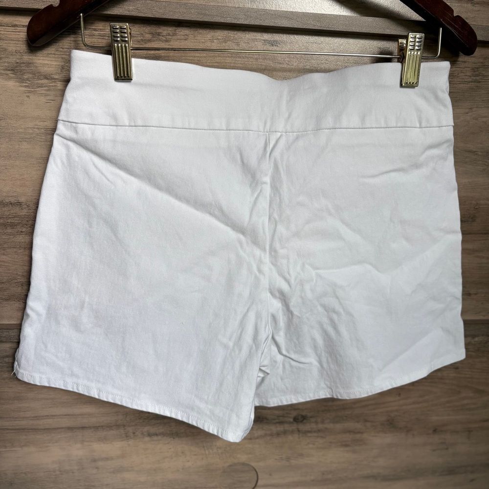 Carmen Marc Valvo Stretchy White Pull-on Dress Shorts S Preppy Classy Resortwear - Picture 2 of 6